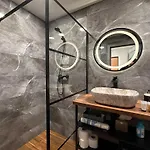 Elegant Center Escape I Free Parking I Wi-fi & Ac 아파트 클라이페다