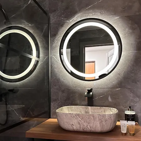 Elegant Center Escape I Free Parking I Wi-fi & Ac Apartment Klaipeda